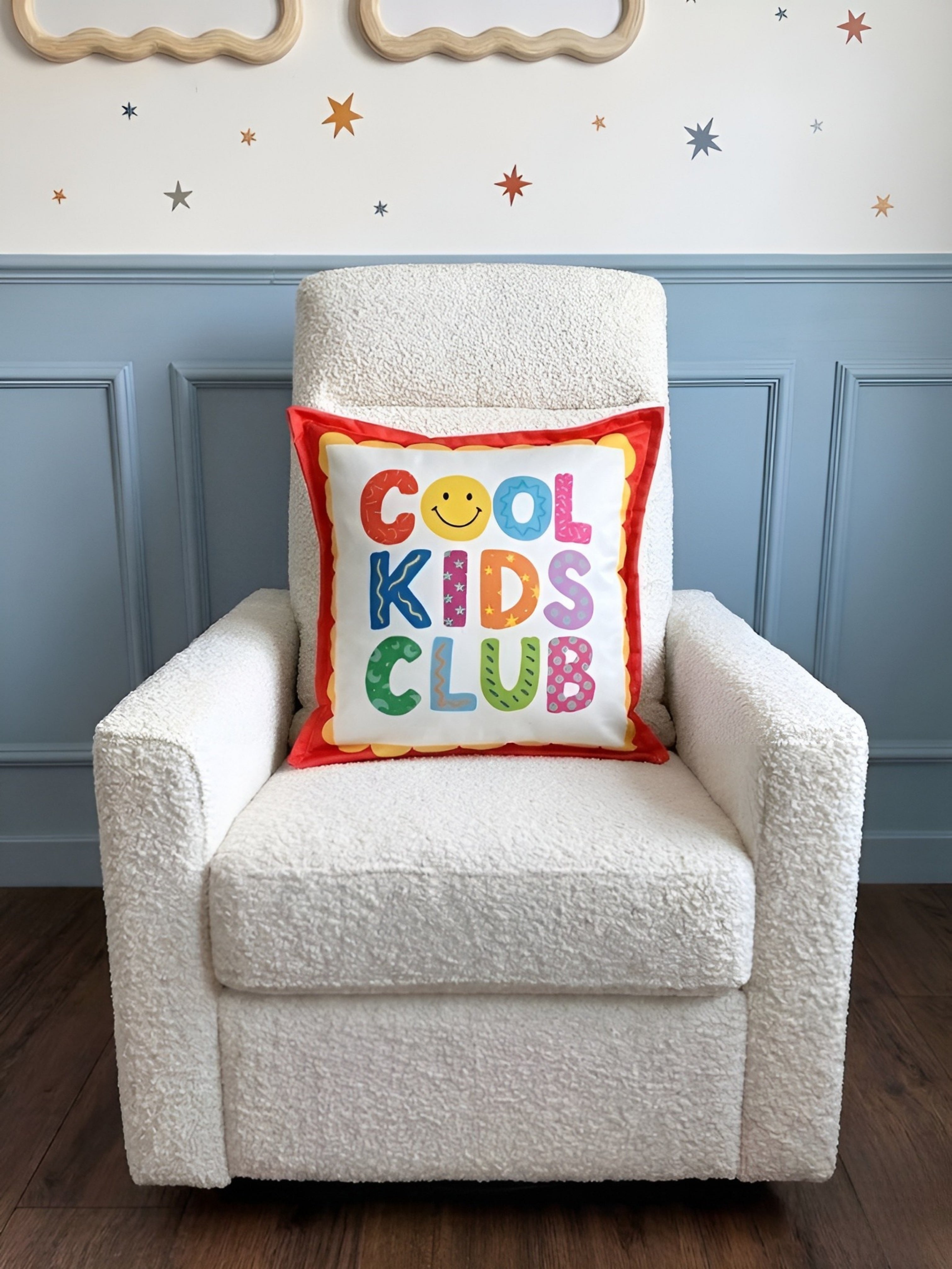 Cool Kids Club Yazılı Çocuk Odası Kırlent Kılıfı - 43x43 cm