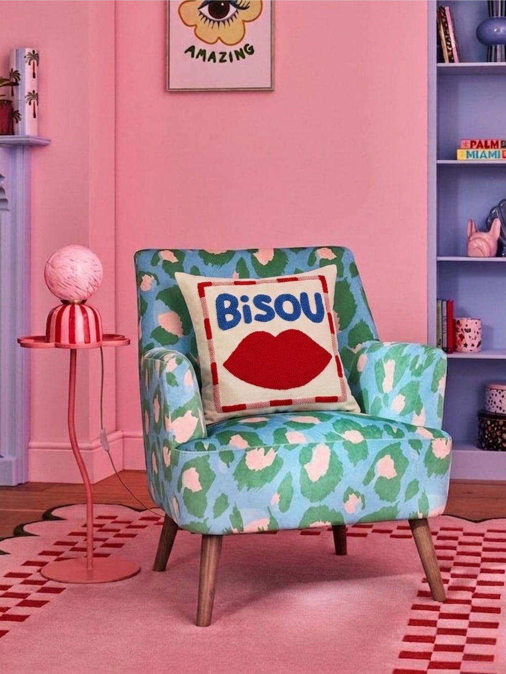 Bisou Punch İşlemeli - 43x43 cm
