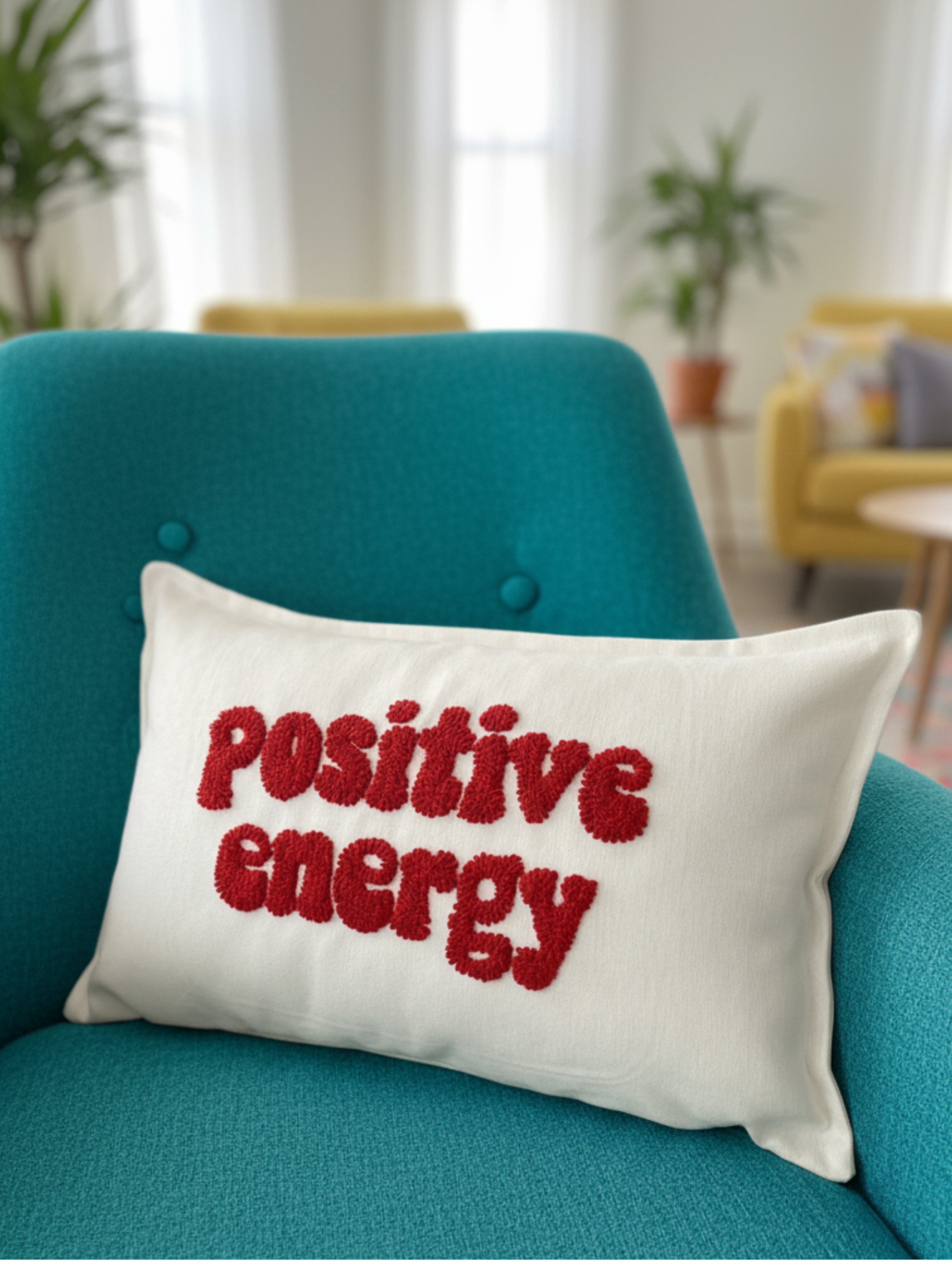 Positive Energy Punch İşlemeli Kırlent Kılıfı - 30x50 cm