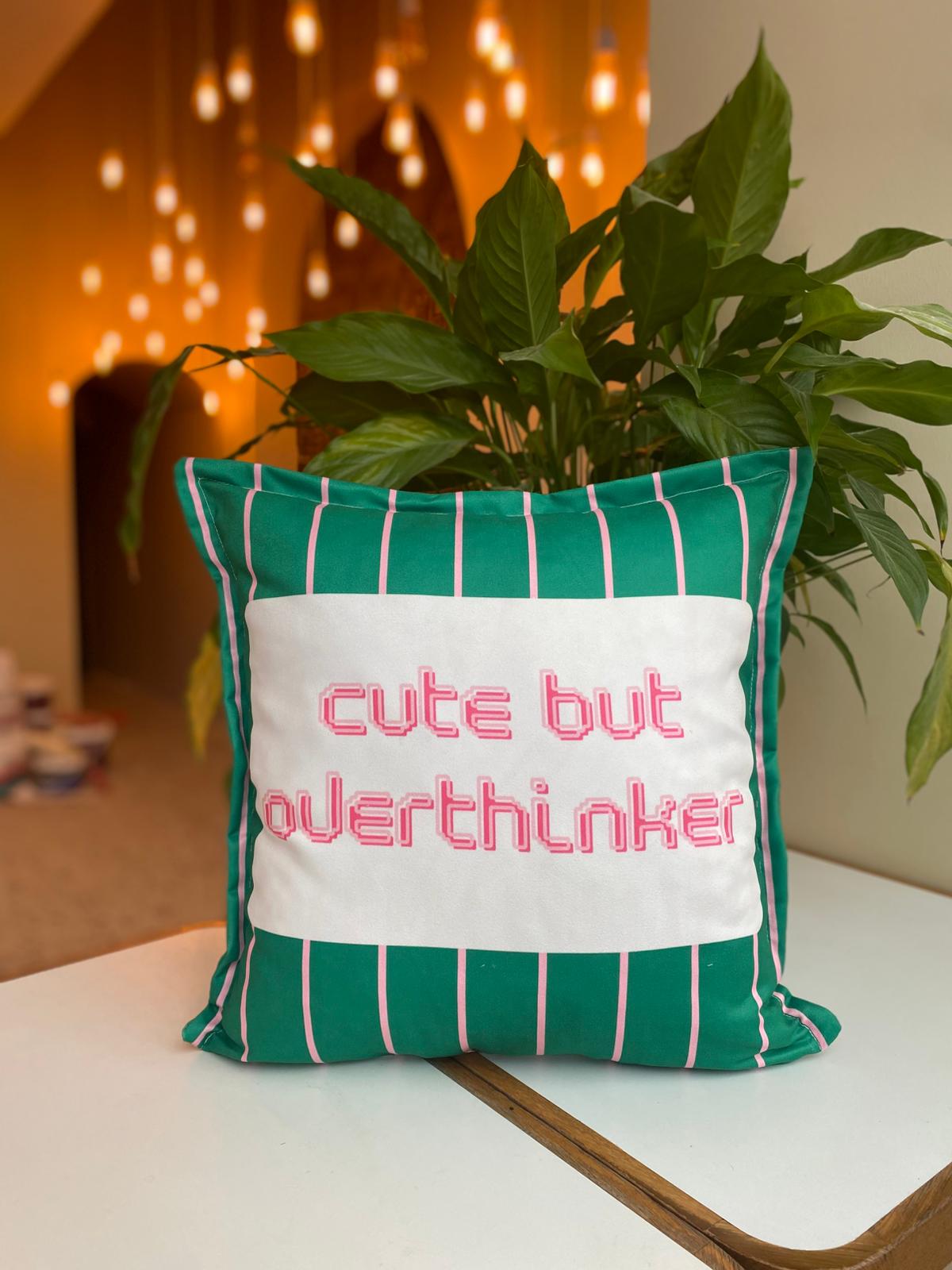 Cute But Overthinker Yazılı Yeşil Süet Kırlent Kılıfı