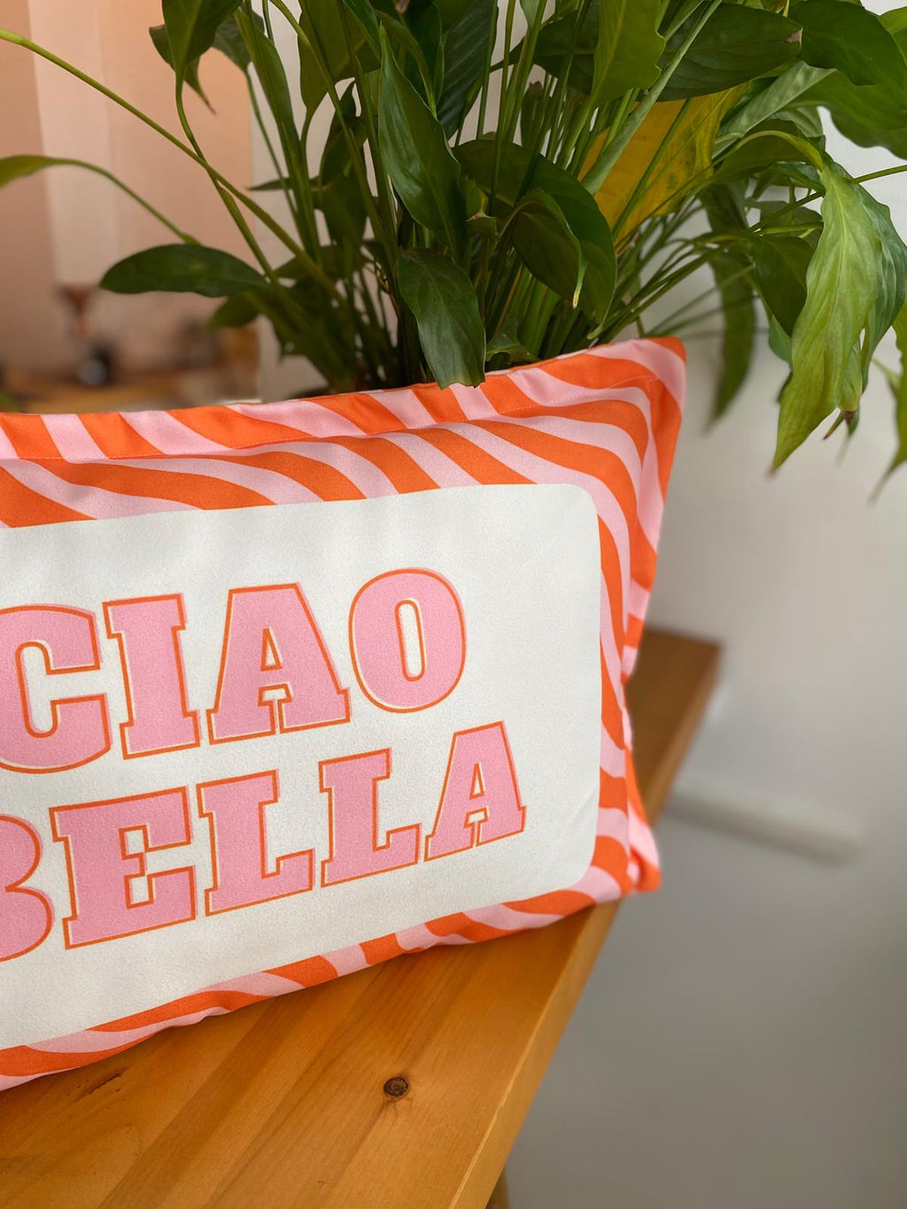 Ciao Bella Yazılı Süet Kırlent Kılıfı - 30x50 cm