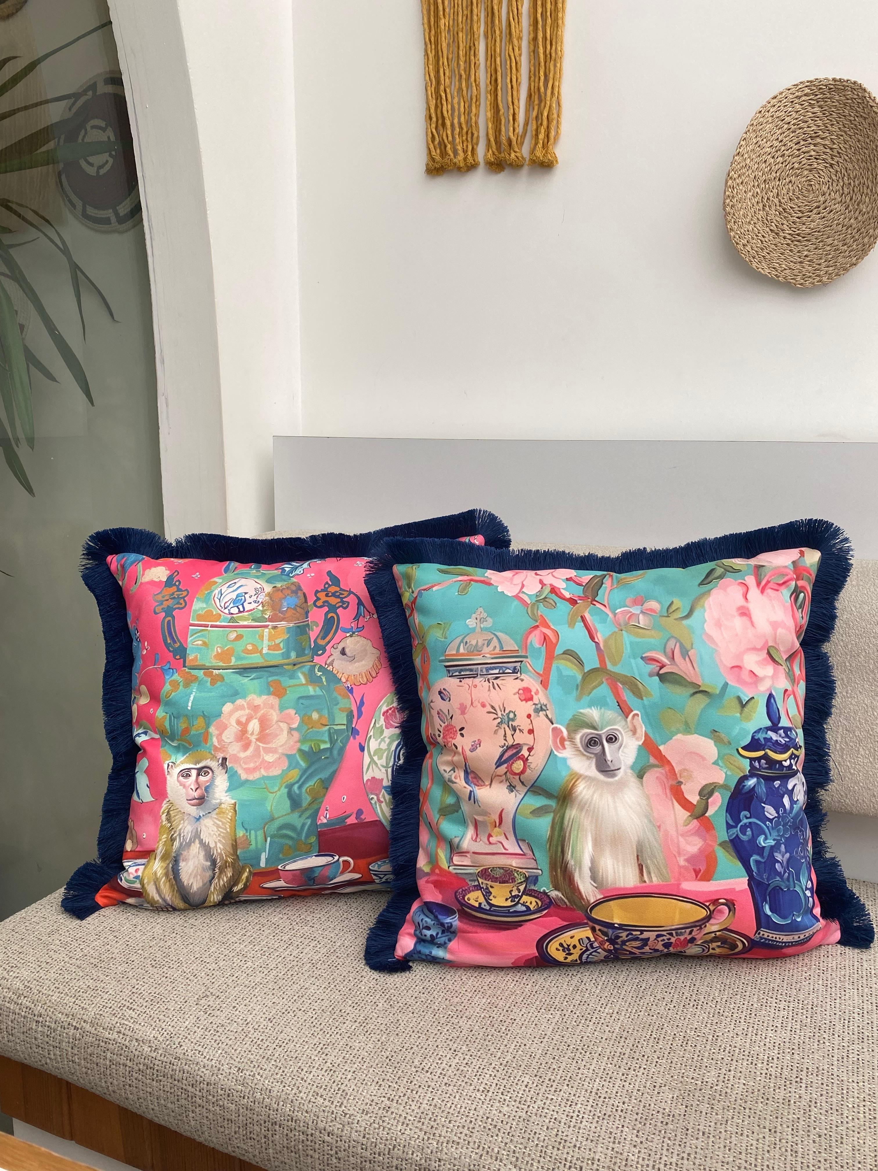 Maymun Desenli Çift Taraflı Saçaklı 2li Dekoratif Kırlent Kılıfı Seti - 43x43 cm