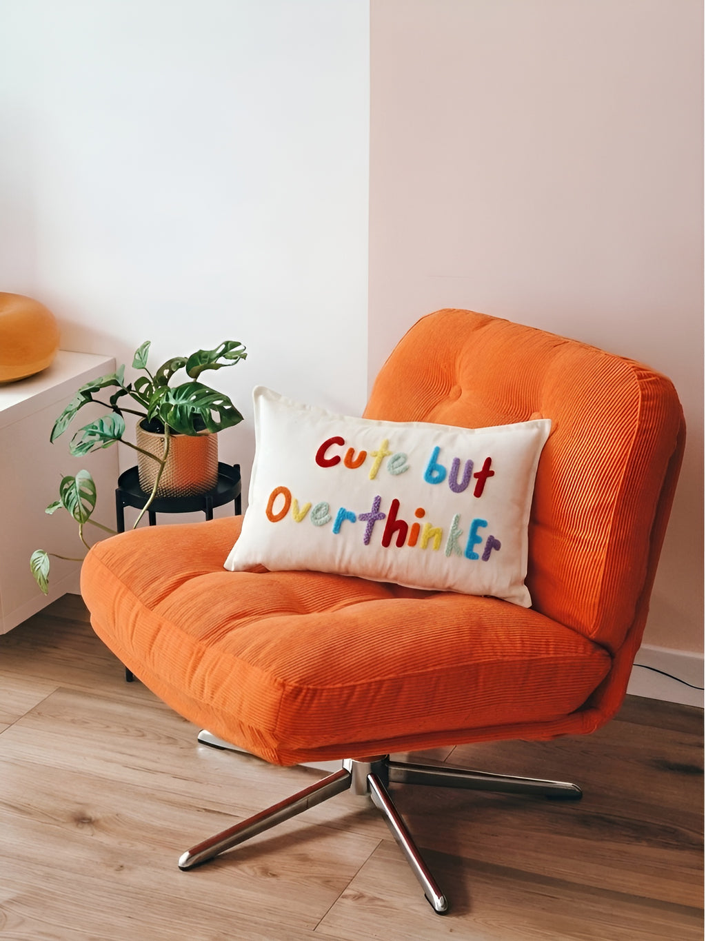 Cute but Overthinker Renkli Punch İşlemeli Kırlent Kılıfı -30x50 cm