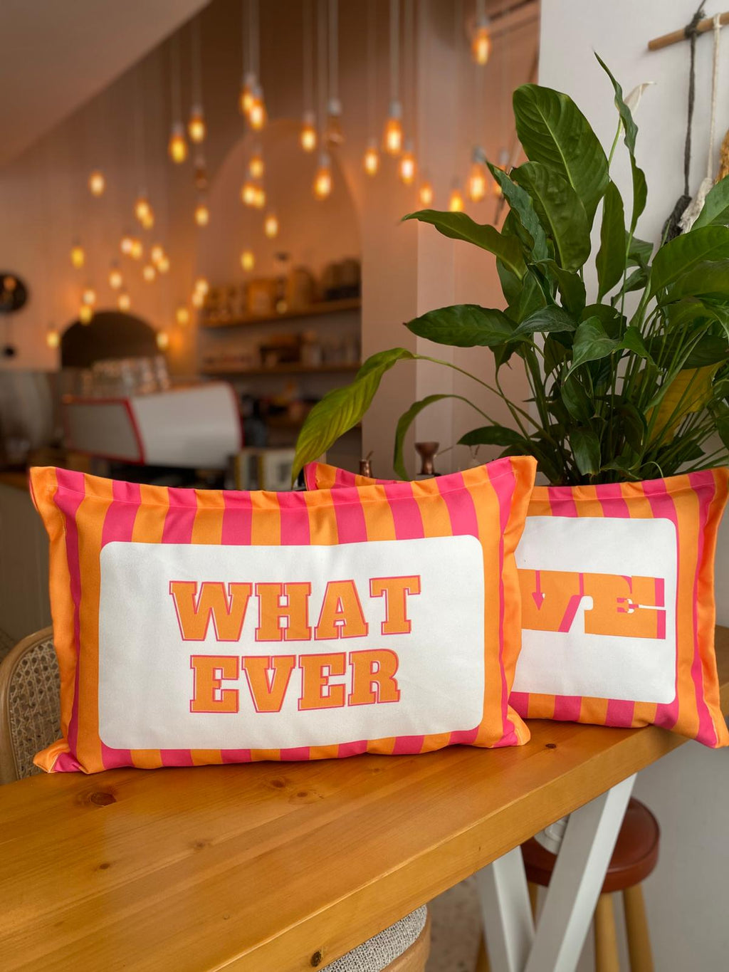 What Ever - Love Yazılı 2li Kırlent Kılıfı Seti - 30x50 cm